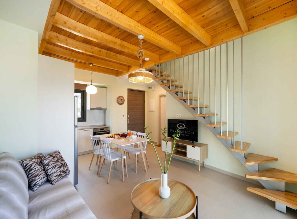 Poseidon Maisonette | 3-Bedroom Holiday Home in Nikiana, Lefkada