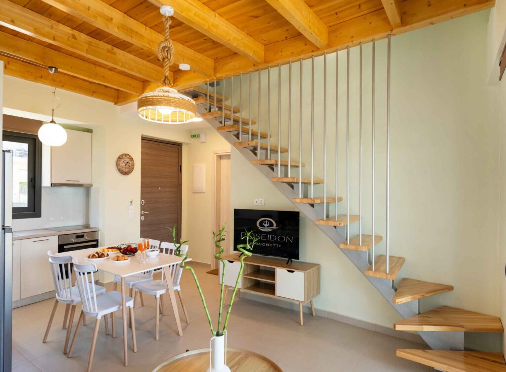 Poseidon Maisonette | 3-Bedroom Holiday Home in Nikiana, Lefkada