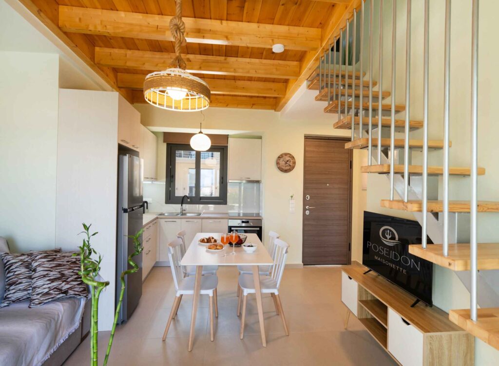 Poseidon Maisonette | 3-Bedroom Holiday Home in Nikiana, Lefkada